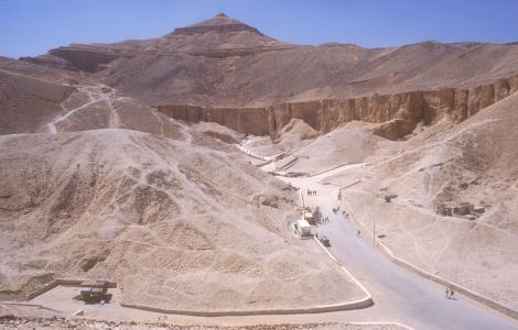 Valley of the Kings with pyramid-shaped Qurn above.