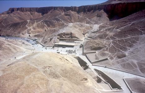 Tomb entrances and tourist shelter in the central part of the Valley of the Kings.
